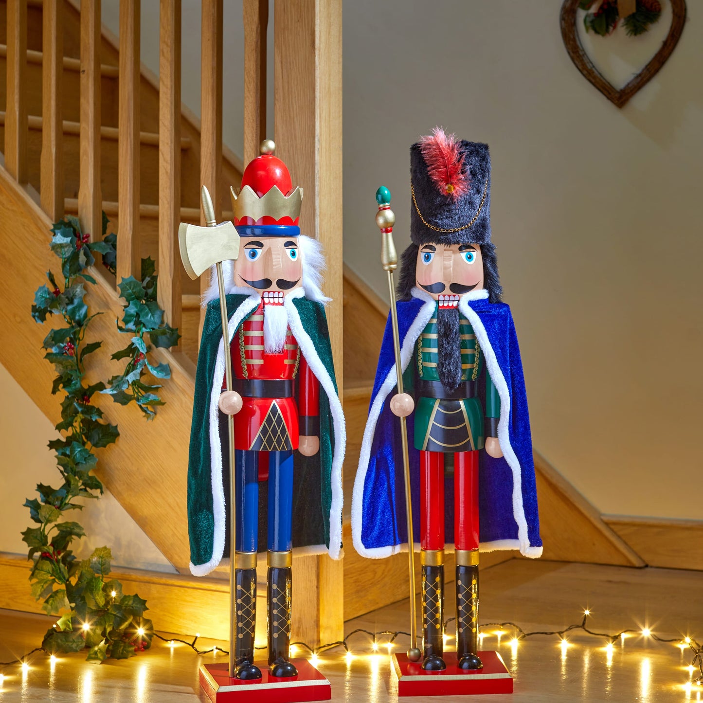 Dvojica luskáčikov ⸱ Caped Crackers! 60cm
