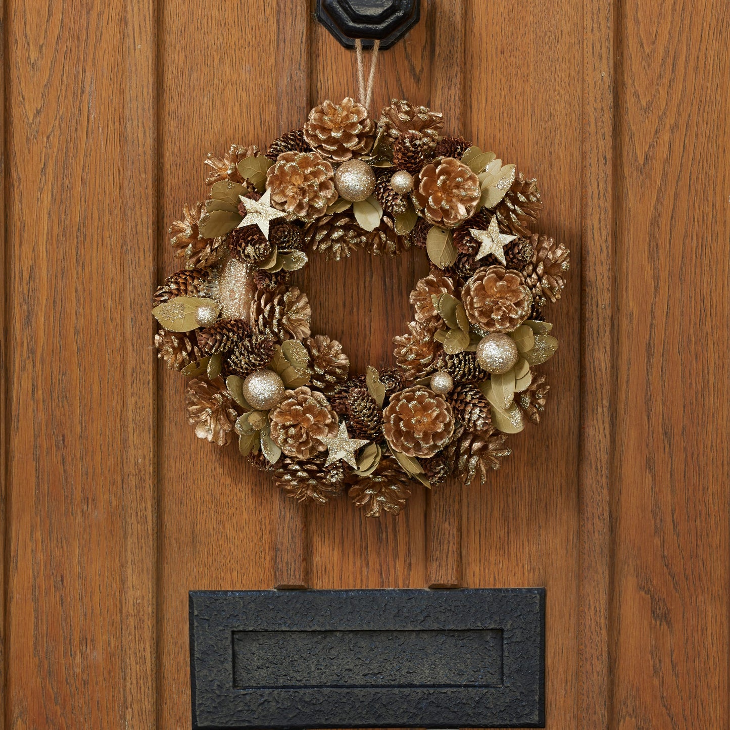 Vianočný veniec na dvere ⸱ Gold Fest