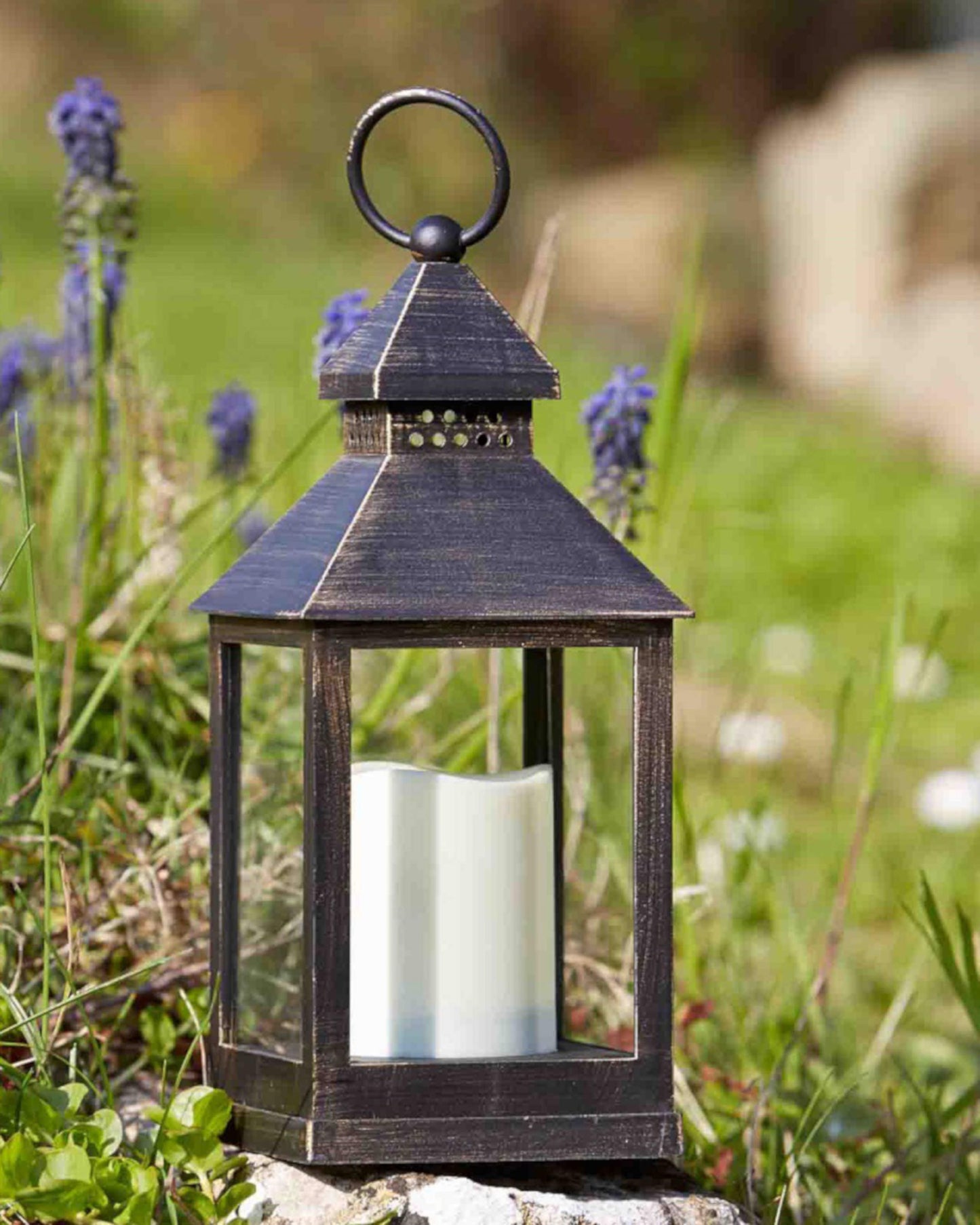 Lampáš s LED sviečkou ⸱ Kentish Lantern