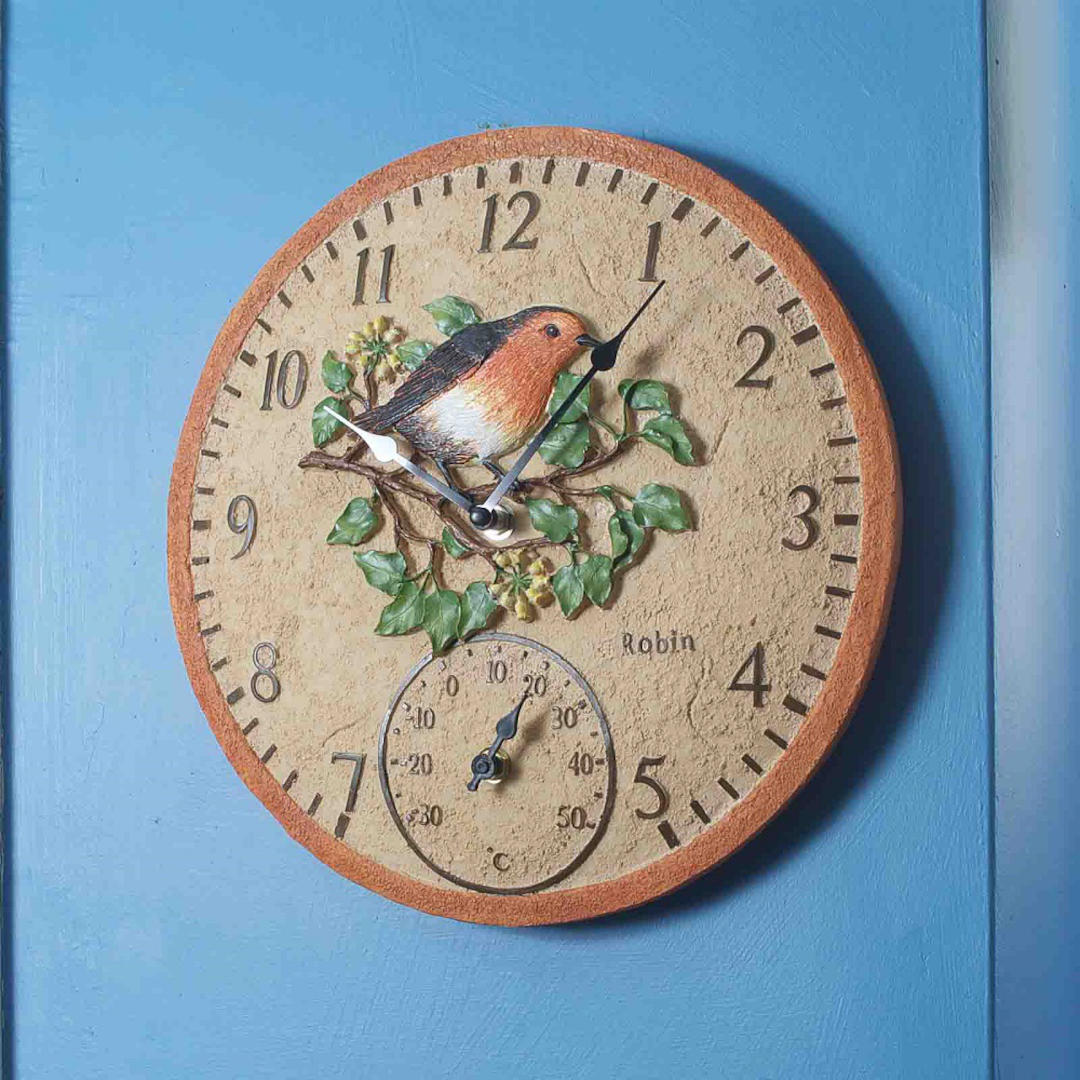 Hodiny Robin je možné použiť vo vnútri aj vonku