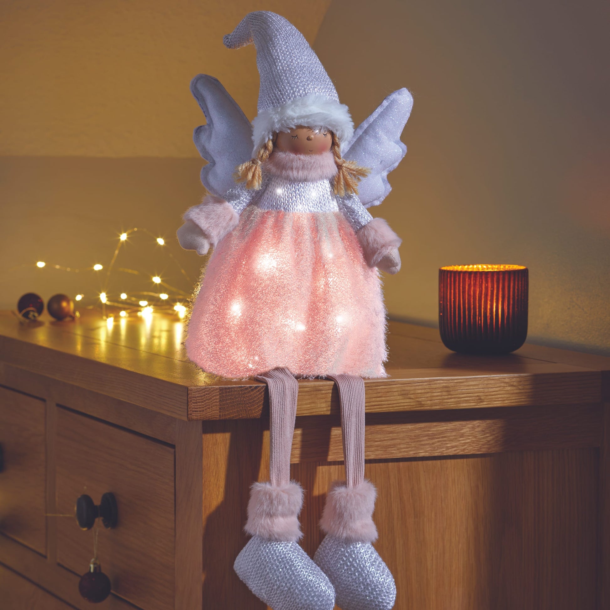 Vianočná dekoračná figúrka princezná Angelica Princess Pink Starlight s LED osvetlením od Three Kings